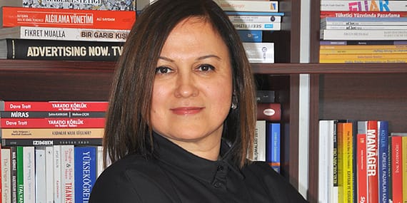 Üniversiteler kadın akademisyenlere emanet